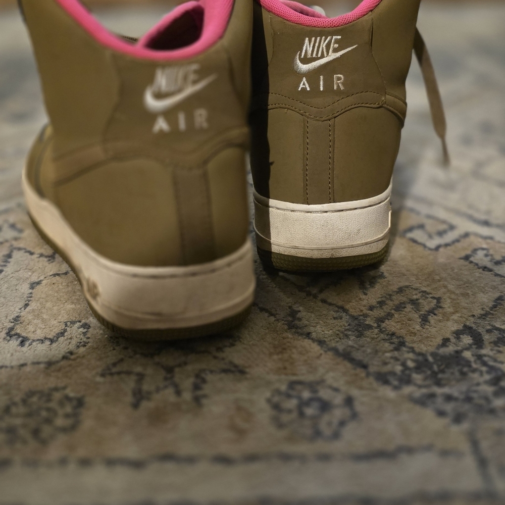 Nike Air Force 1 - Picture 4 of 6